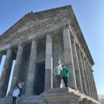 معبد غارني ودير كيغارد و أعجوبة سيمفونية الصخور 10